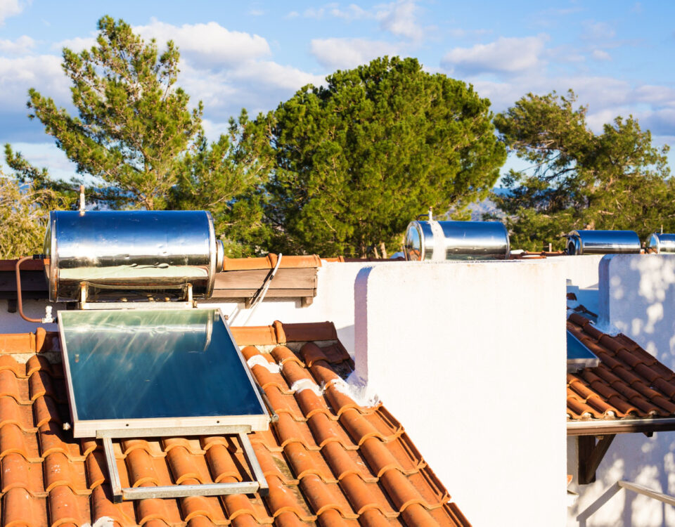 Como funciona o sistema de aquecimento solar de água residencial