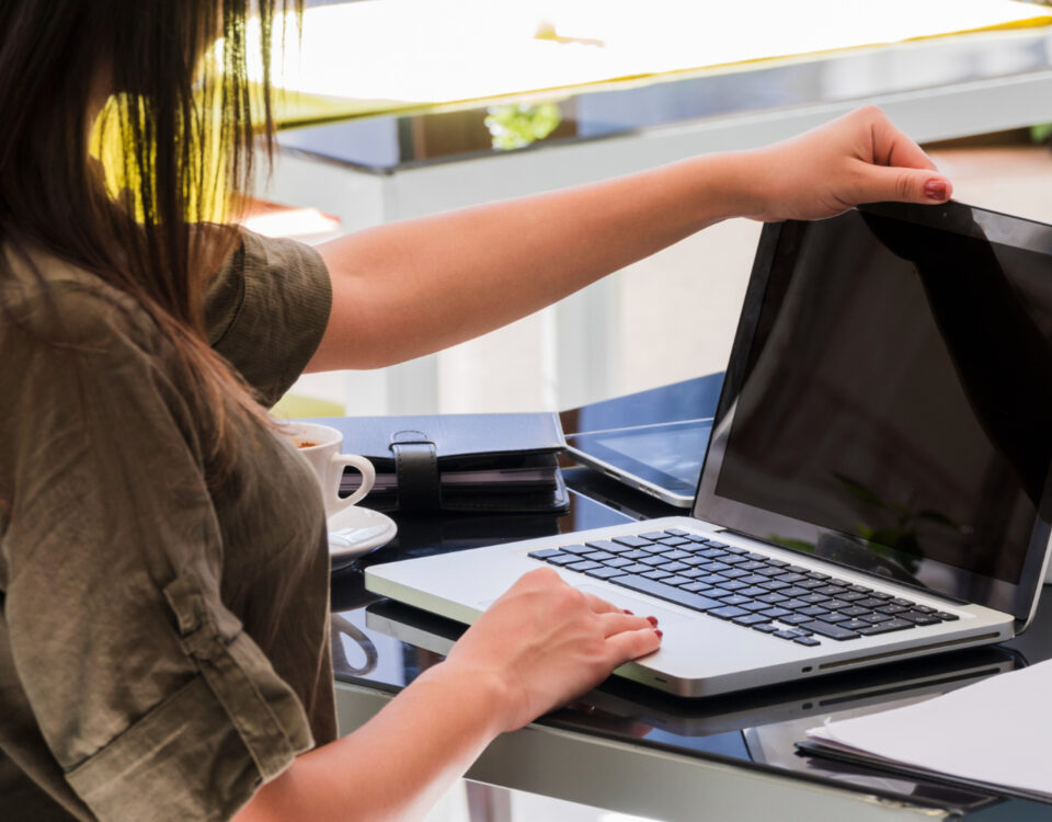 Aluguel de notebook, celular, computador e tablet em Campinas Aluguel de notebook, celular, computador e tablet em Campinas