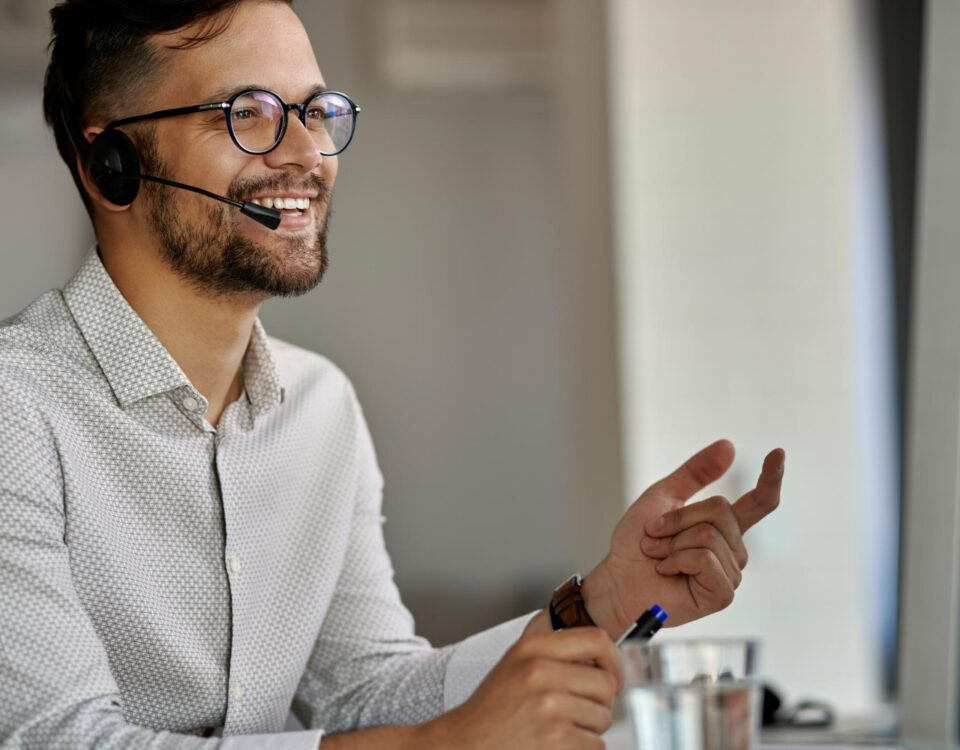 Como automações estão mudando o atendimento ao cliente Como automações estão mudando o atendimento ao cliente