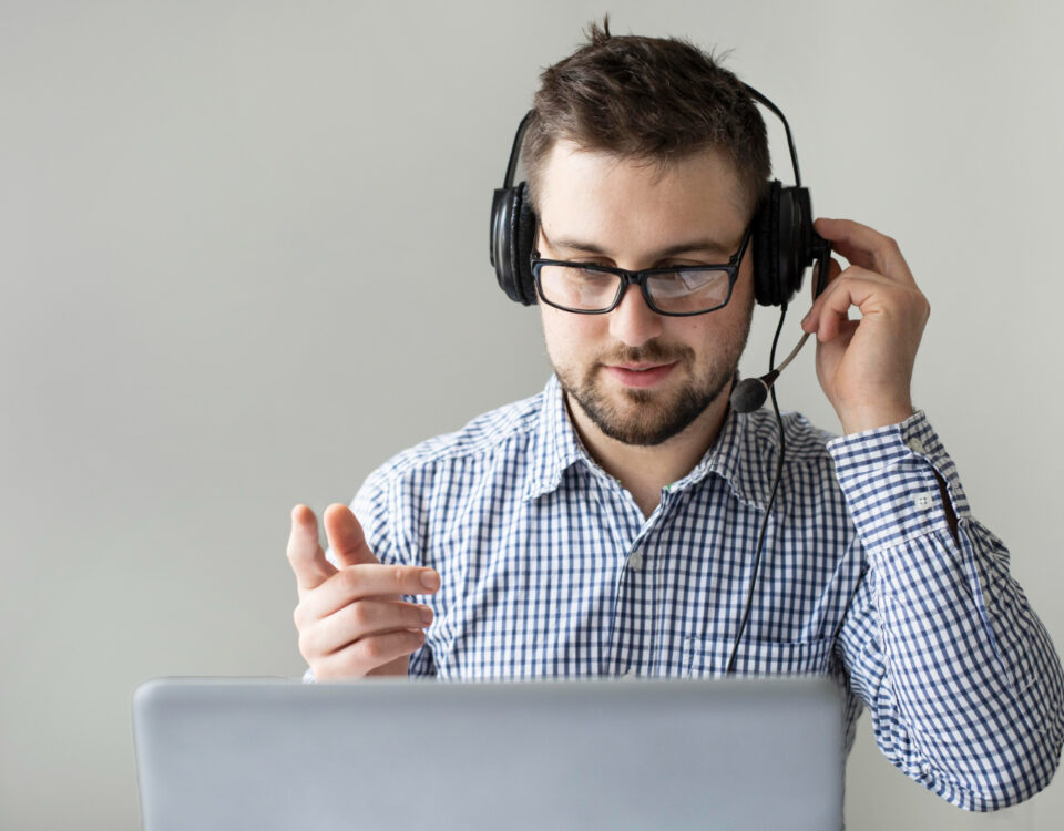 Como equipes externas dominam o suporte remoto? Como equipes externas dominam o suporte remoto?