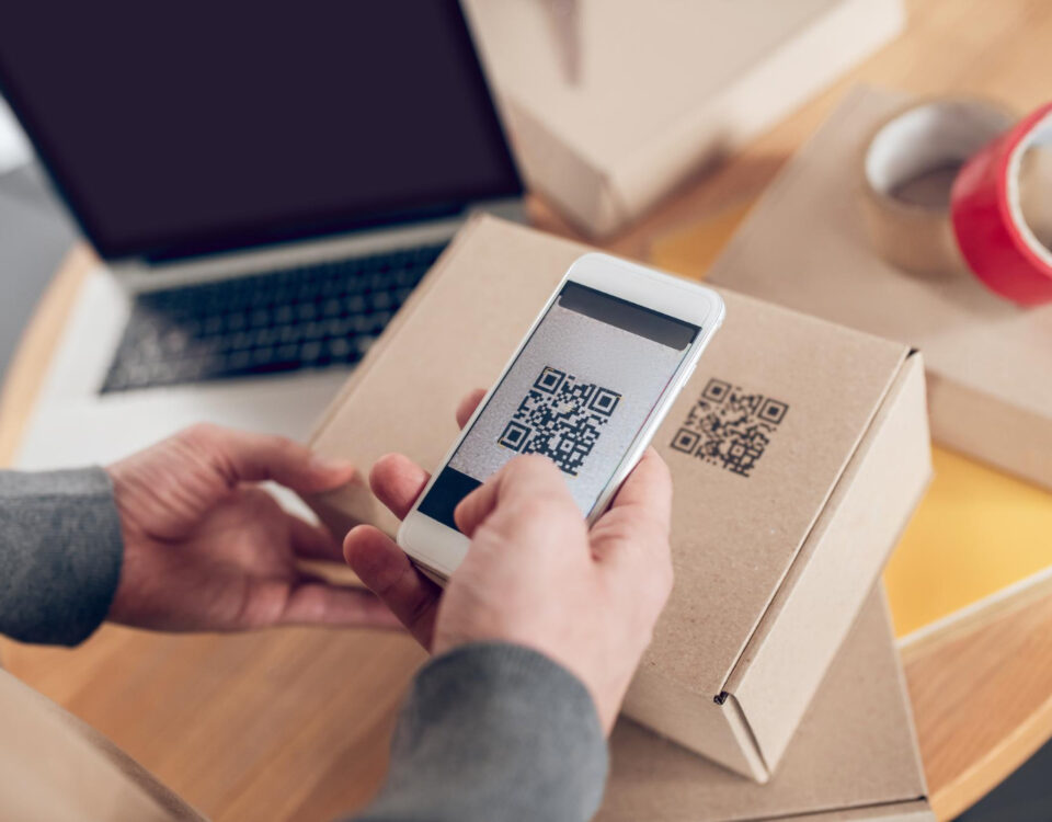 Da estampa ao QR: a nova geração dos brindes inteligentes Da estampa ao QR: a nova geração dos brindes inteligentes