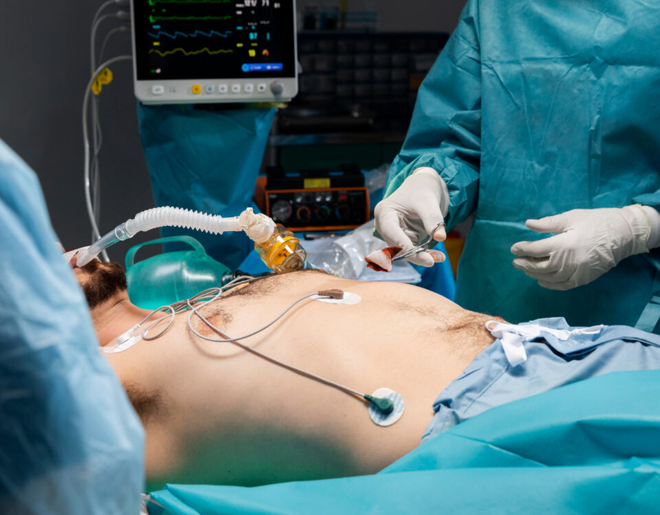 Cirurgião do aparelho digestivo adota exames cada vez mais precisos