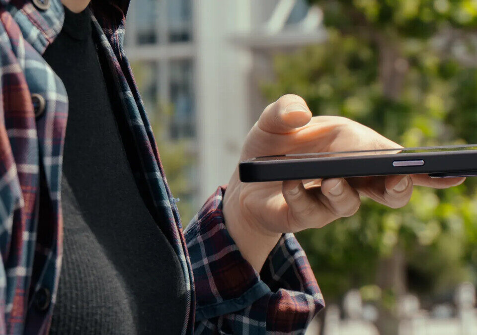 Amazon Crédito: como ativar o parcelamento sem cartão no app Pessoa usando celular ao ar livre